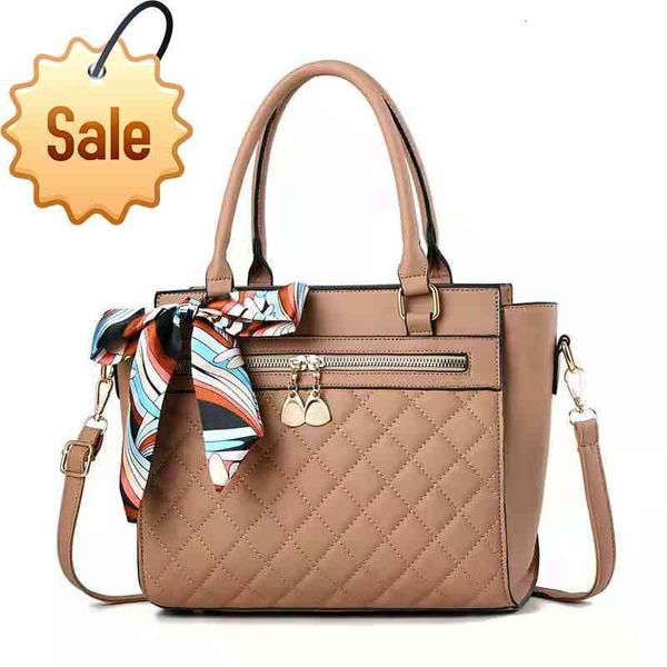 

2021 new full pu casual princess handbag shoulder bag fashion women's bag