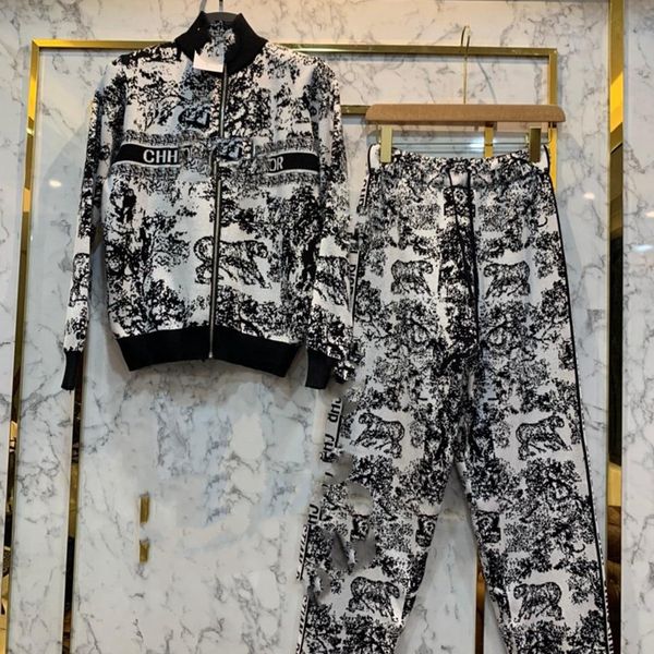 

70% off animal printing zipper coat + small foot pants two-piece set 2021 new fashion leisure suit women 9za8, Gray