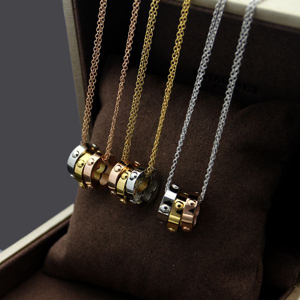 

new arrive fashion lady titanium steel 18k plated gold necklace with v letter hollow out four leaf flower three color circles pendant 3color, Silver