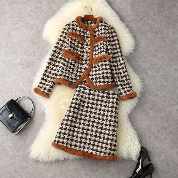 

2021 autumn winter long sleeve round neck houndstooth tweed panelled fox fur single-breasted coat + knee-length skirt two piece suits 2 piec, White