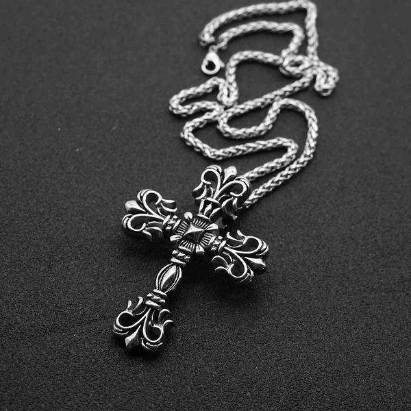 

party favor chrome/hearts necklace punk personality super domineering big hollow croheart cross pendant fashion men's ko