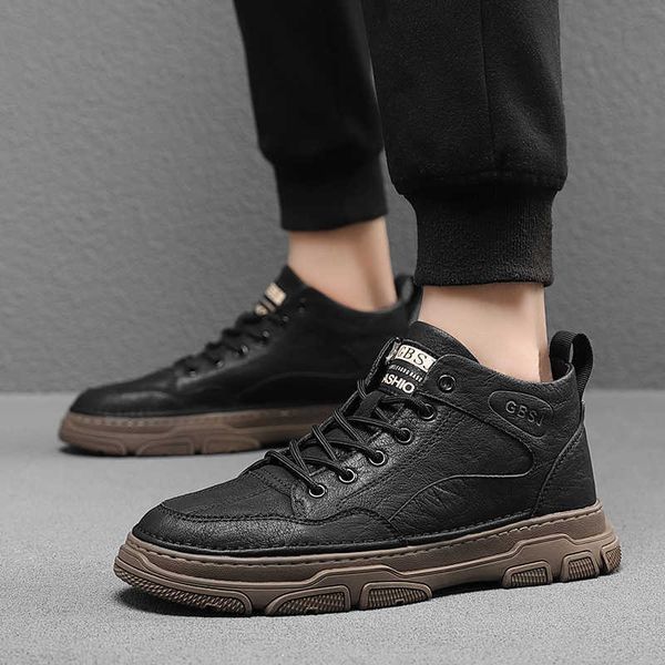 

men's high board sho 2021 autumn and winter korean fashion simple casual soft sole black small leather men's