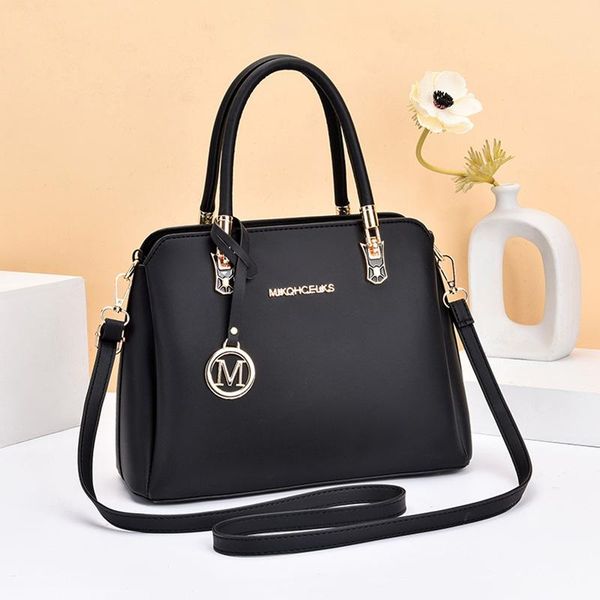 

evening bags women's bag fashionable atmosphere lady's handbag m metal decoration large capacity single shoulder messenger pu