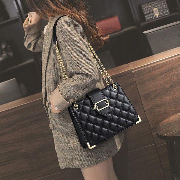 

shoulder bags fashion leather fhomboid bag chain 2021 cross-slung small square