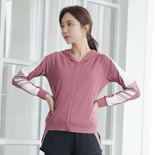 

spring and summer fast dry running set women's fitness suit large size sports hooded coat morning run show thin yoga clothes women, Gray