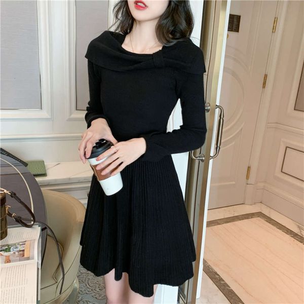 

temperament red knitted dress for women in autumn and small winter hot, Black;gray