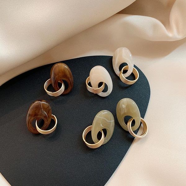 

stud high sense of retro hong kong style geometric oval metal earrings female fashion niche temperament trend, Golden;silver