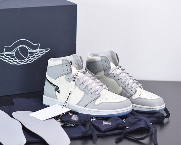 

dx high og 1 1s jumpman boots basketball shoes authentic joint design hyper royal men women light grey white trainers sneakers fashion outdo, Black