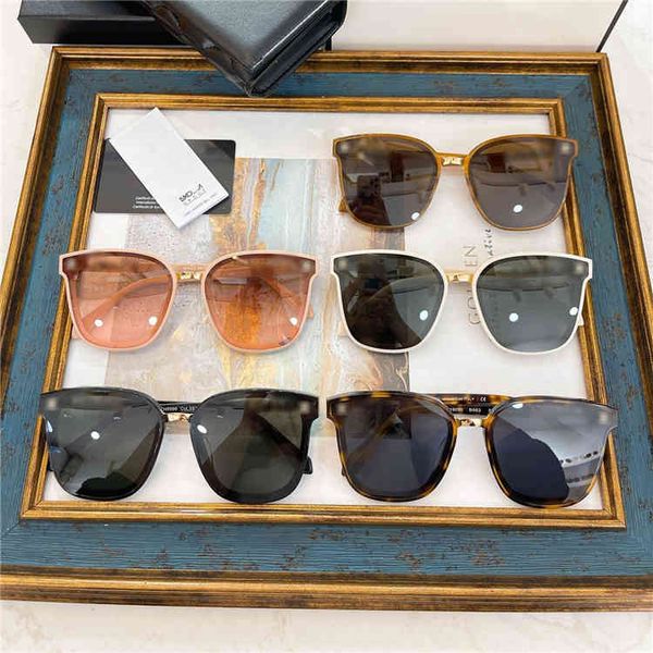 

2022 factory wholesale fashion square letter sunglasses leg star, White;black