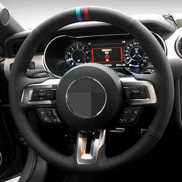 Coprivolante per auto fai-da-te cucito a mano in pelle sintetica nera antiscivolo per Ford Mustang 2015-2019 / Mustang GT 2015-2019