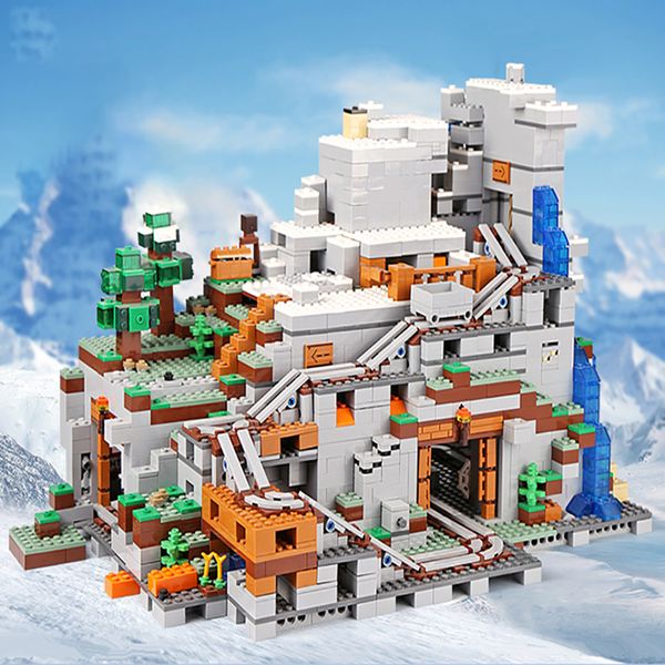 Kit di costruzione di modelli giocattoli 2688PCS con 13 MINI Figure My World The Mountain Cave Blocks Giocattoli di mattoni Regali di compleanno di Natale compatibili