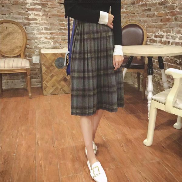 

skirts korean autumn streetwear vintage high waist plaid woolen skirt in a long pleated women, Black