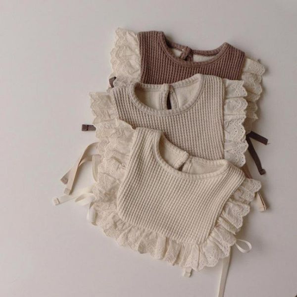 

baby girl lace princess bibs boy saliva towel 2021 new spring toddlers kids clothes accessories solid color infants thicken vest 210226