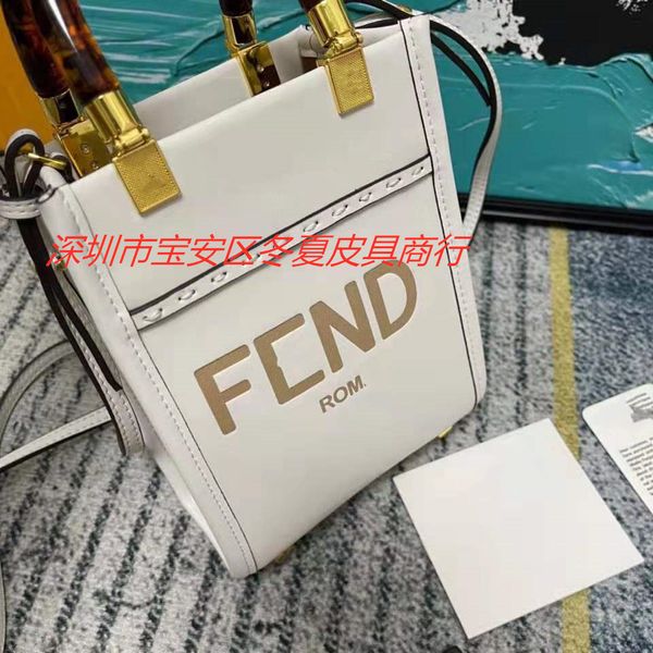 

2021 family new leather tote fashion portable messenger bag mini cute bag with