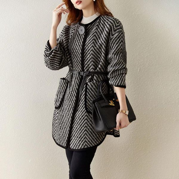 

women's wool & blends high-end woolen coat 2021 winter herringbone pattern long-sleeved cardigan elegant offlice lady jacket, Black