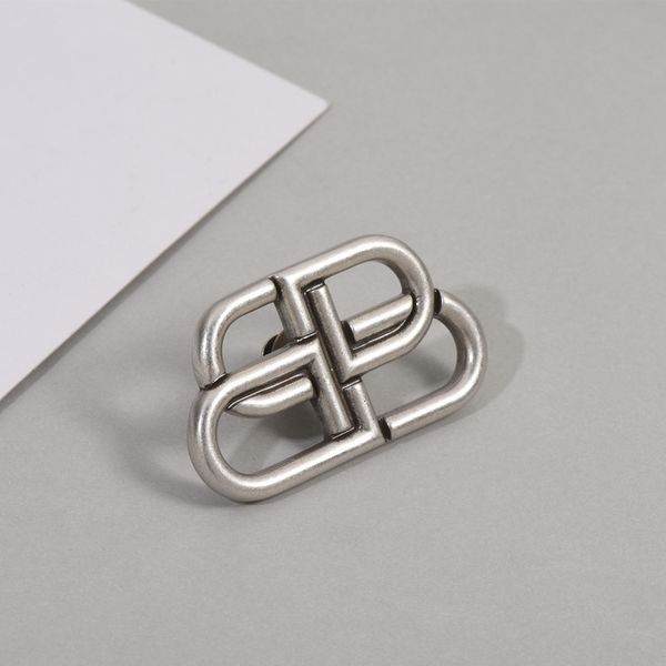 

design jewelry old 2021 new suit accessory pin letter brooch accessories, Gray