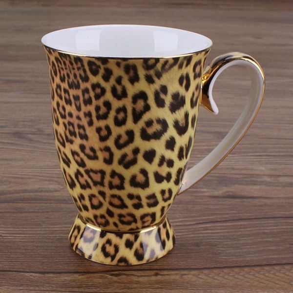 

cups & saucers high-end atmosphere ,large ceramic coffee cup