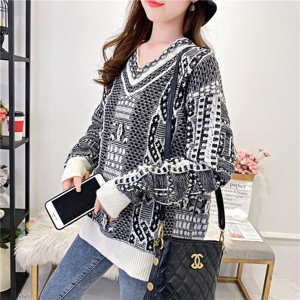 

winter clothes women's fashion elegant knit sweater 2021 fall new style v-neck retro printing blue sweater pullover woman, White;black