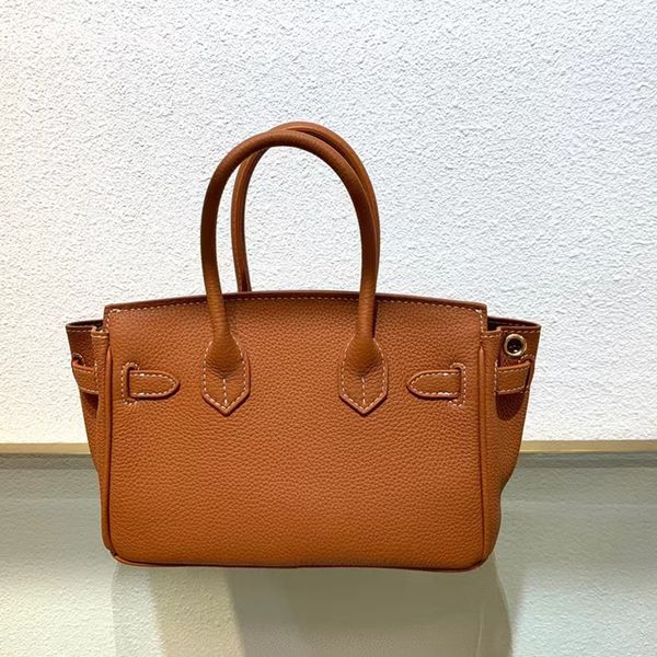 

luxury crossbody bag purse shoulder bag genuine leather different colors various styles fashion brandwith original box size 20cm