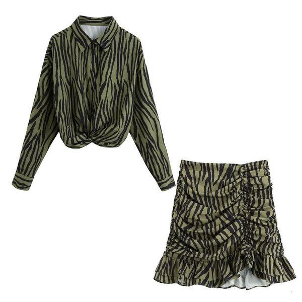 

2021 new women two piece set printed blouse knotted shirt & high-waist draped ruffled elastic waistband mini skirt, Gray