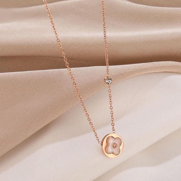 

chains titanium simple shell four-leaf clover necklace with female collarbone chain plated in rose gold for women gift, Silver