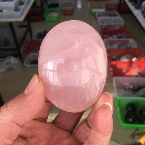 

natural rose quartz crystal hand play crystal reiki healing decoration
