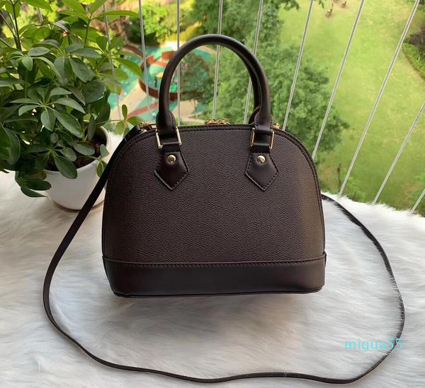 

shell bag luxury designer handbags women shoulder bags handbag with key lock