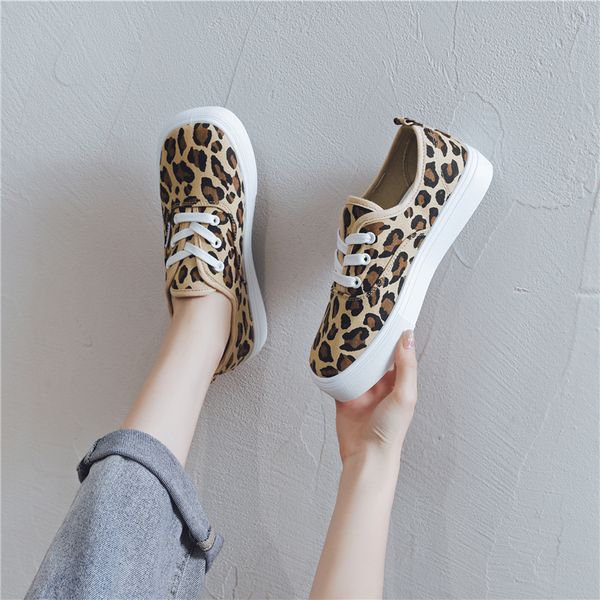 

Fashion Women Canvas Shoes Square Toed Leopard Sneakers Girls Students Trendy Walking Footwear Female Casual Sports Shoes Tenis, Zebra