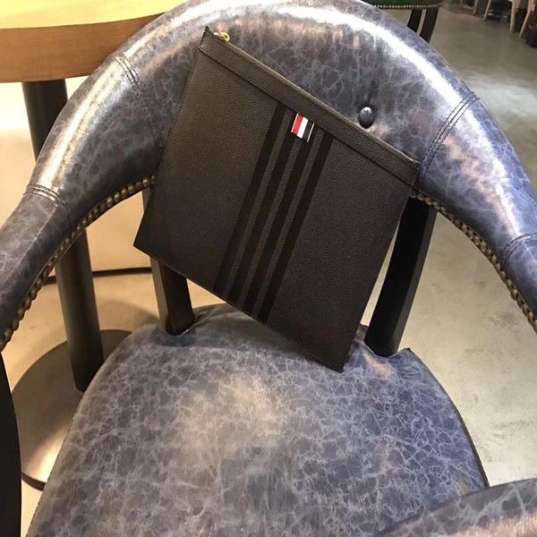 

2021 american style business new fashion designer handbag fashion be stripe front offset placed decoration can men's tablet handbag ill