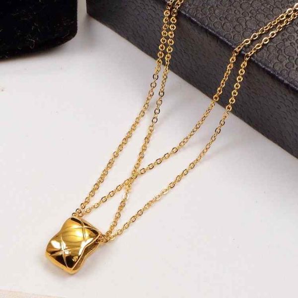 

gold silver rose colors women designer necklaces fashion jewelry diamond check necklace fashionable titanium steel short chain wholesale