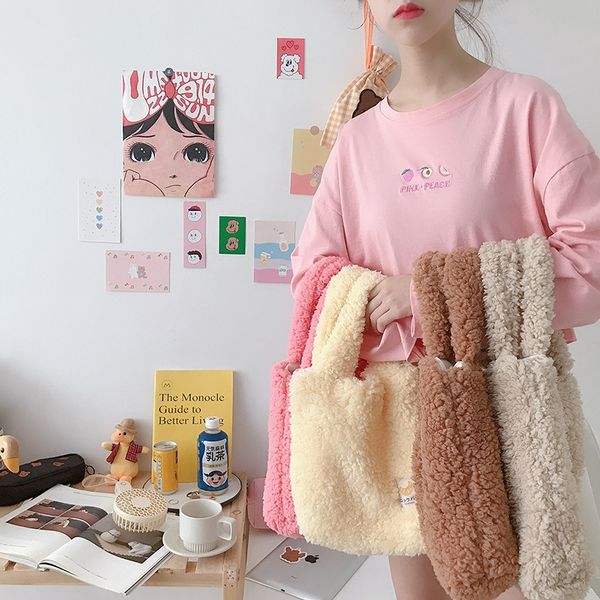 

2020 autumn and winter new plush bag convenient handbag college style lamb hand bag c0225