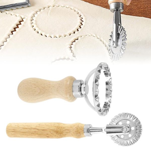

2pcs ravioli cutter set kitchen attachment kit ravioli maker mold tool stamp pastry wheel set cake mold kitchen tools