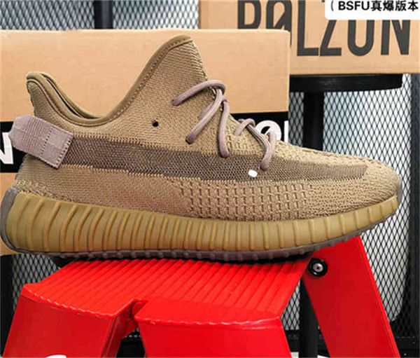 

shoes sneakers yee zy basketbal football soccer slippers static refective grey marsh cinder tail light v2 white black mesh baseball sandal 0