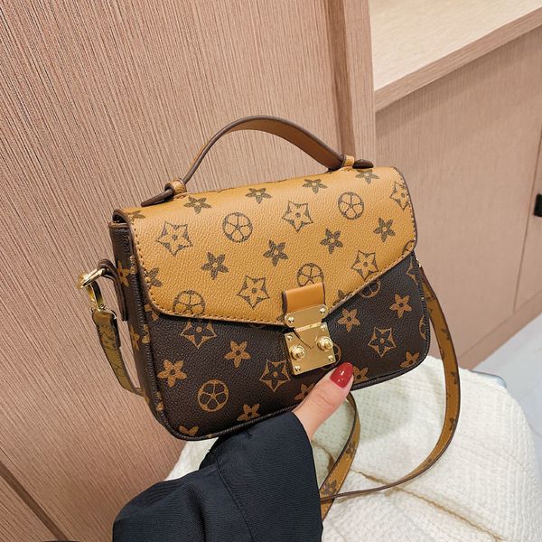 

daily bag high sense printed bags womens bag 2023 popular new small square bag messenger versatile korean style elegant shoulder