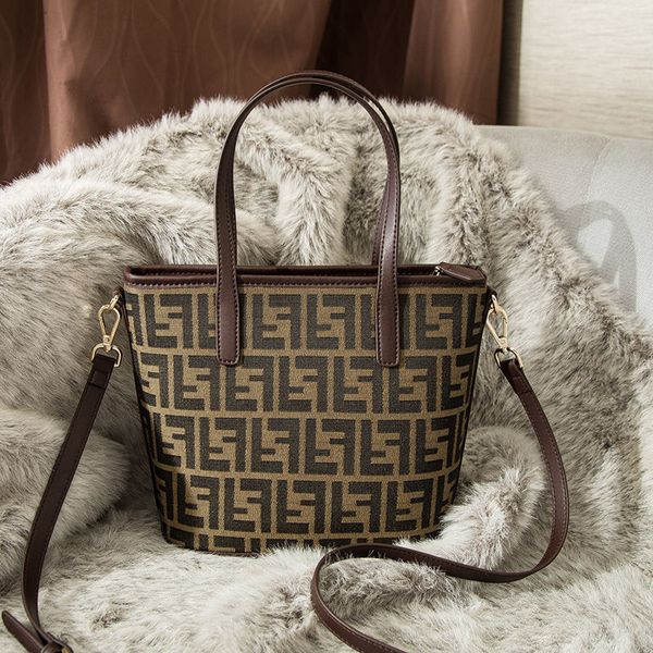 

original handbag quality fend official design old flower retro vegetable basket tote bag women's hand-held shoulder bag medieval armpit