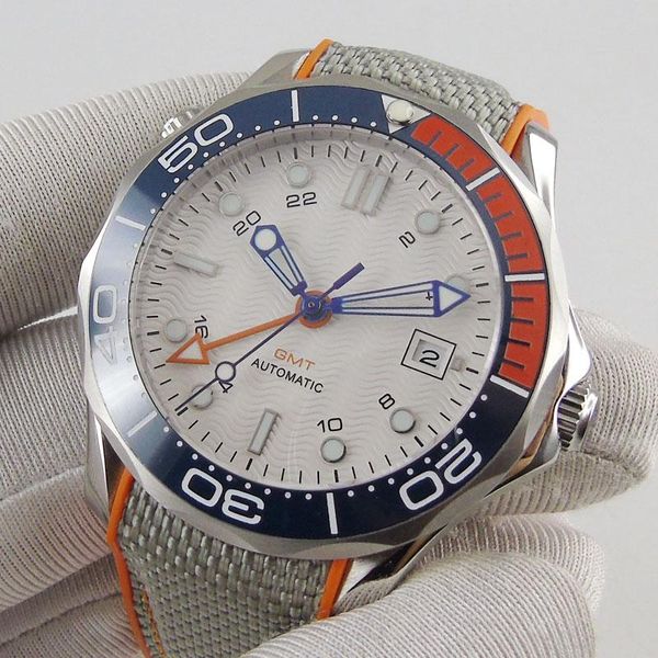 

wristwatches dress simple steel automatic men watch gmt movement rubber band sapphire crystal rotating insert, Slivery;brown