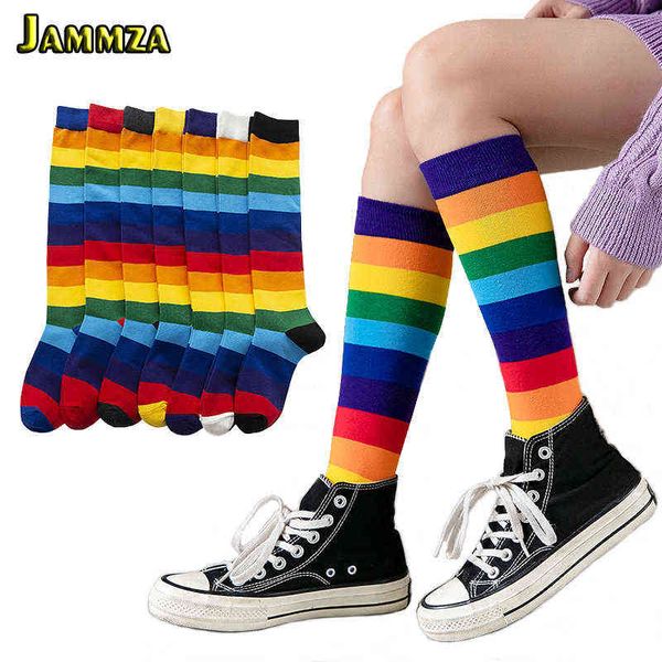 Calze da donna Four Seasons Long Korean Rainbow Stripe Cotton Fashion Colorful Skateboard vintage di alta qualità per ragazze Hiphop Y1119