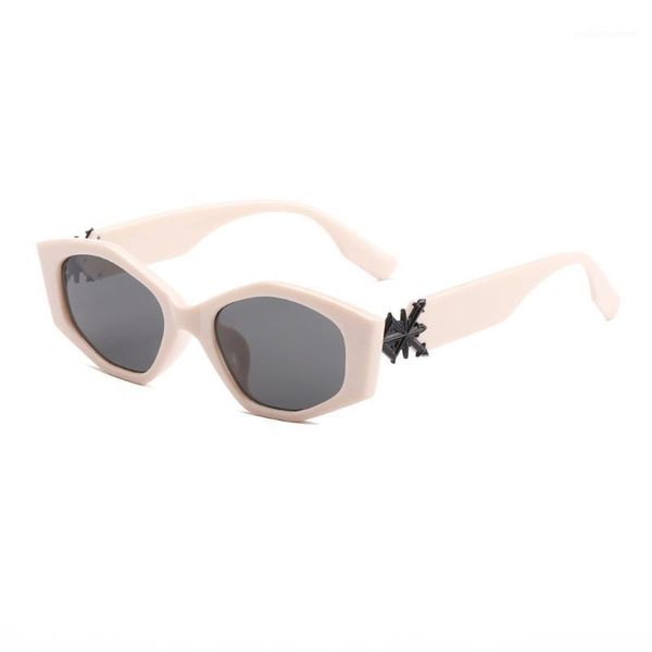

sunglasses 2021 polygon fashion women men personality snowflake decoration eyewear vintage thick frame unique goggle okulary, White;black