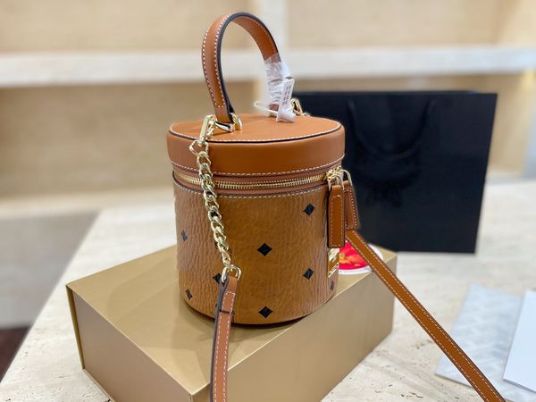 

duffle bumbag small square bag armpit coin purse designer bags leather handle four rivets tassels simple compact business lady wallet tote s