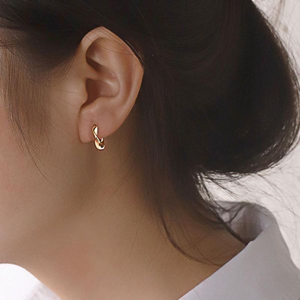 

hoop & huggie contracted retro fashion stud earrings women fashionable elegant gift sell like cakes, Golden;silver