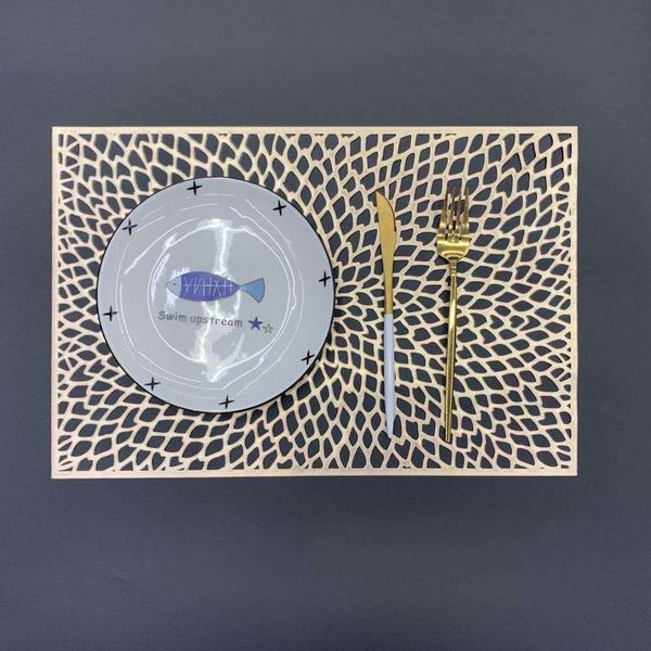 

pvc gilded hollow square mat