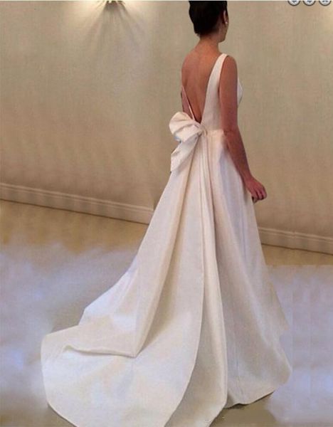 

2021 new simple bateau backless a-line satin wedding es with bowknot sweep train bridal gown robe de mariage s1v8, White