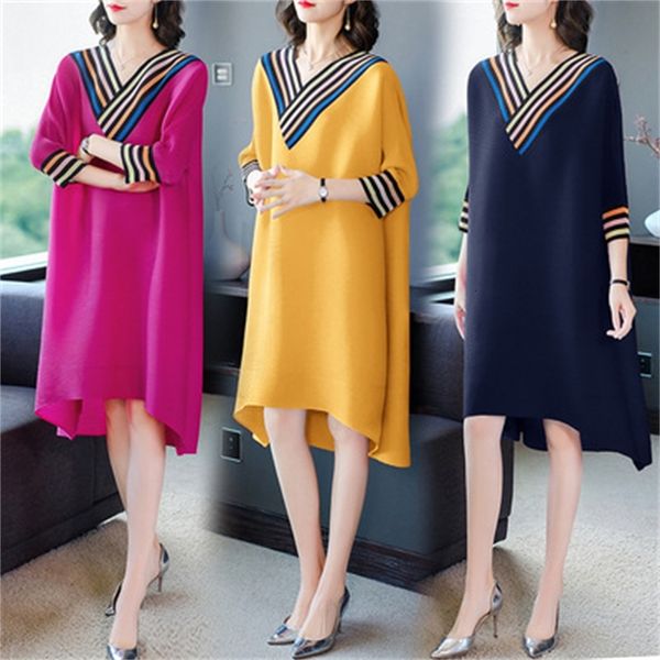 

size large dress plied female spring and summer new fat mm fashion temperament age-reducing mid length skirt mother e40z, Black;gray