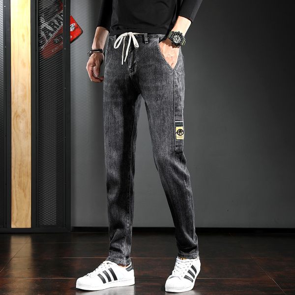 

2021 moda emblema bordado jeans homens cinza escuro denim streetwear casual drawstring ajuste fino lpis calas tp5l, White;black