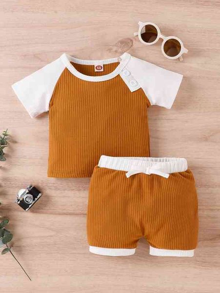 

baby contrast raglan sleeve tee & tie waist shorts she, White