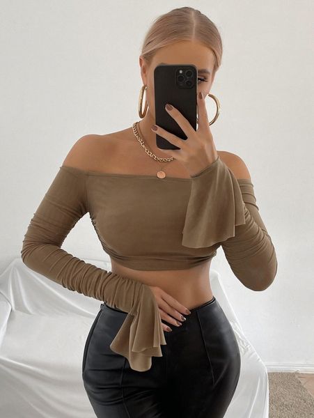 

off shoulder split cuff mesh crop k4ot#, White