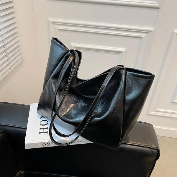 

evening bags ladies retro patent leather tote bag large capacity shoulder fashion handbag all-match trendy female