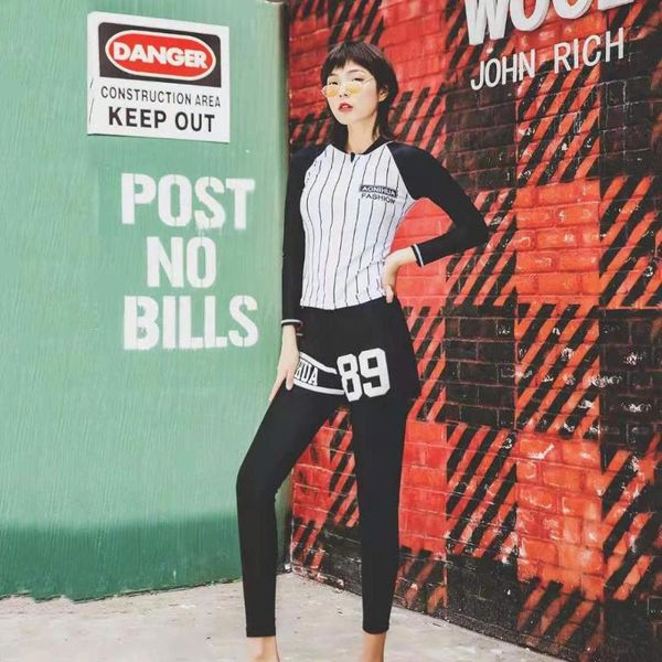 

one-piece suits long sleeve four piece swimsuit for women stripes design slim vest sport swim wear gilr surfing bathing