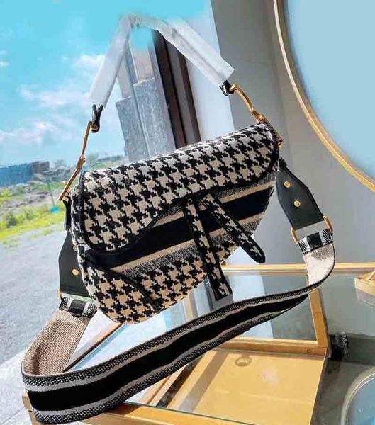 

evening bags women luxurys fashiondesigners 2021 ladies wallet embroidery saddle houlder messenger lady handbag luxury bag