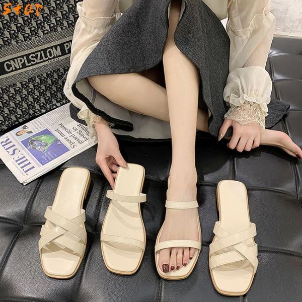

slippers women's slippers, summer fashion, cross-woven sandals and flat-bottomed beach shoes, outside, Black
